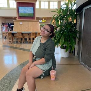 Meet your Posher, Carmen